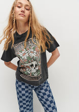 Load image into Gallery viewer, Free Your Mind Billie Tee
