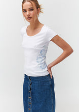Load image into Gallery viewer, Amber Tee
