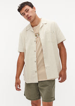 Load image into Gallery viewer, Donny Short Sleeve Shirt
