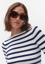 Load image into Gallery viewer, Nova Sunglasses
