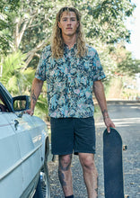 Load image into Gallery viewer, Maui Shorts
